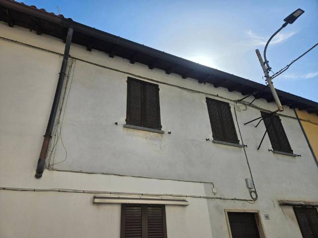 Appartamento in vendita a Carate Brianza, Lombardia