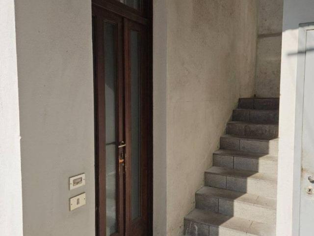 Appartamento in vendita a Carate Brianza, Lombardia