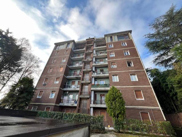 Appartamento in vendita a Carate Brianza, Lombardia