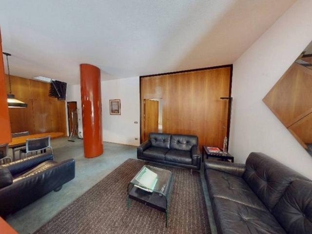 Appartamento in vendita a Carate Brianza, Lombardia