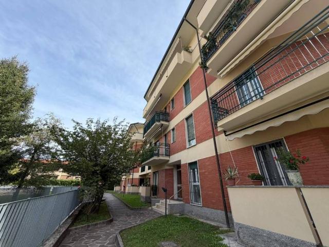 Appartamento in vendita a Agliate, Carate Brianza