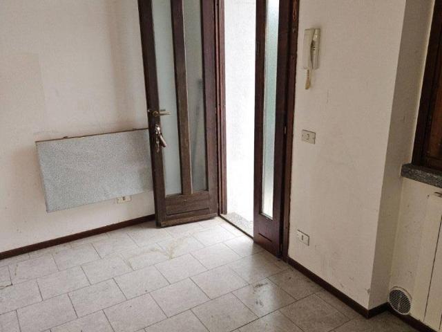 Appartamento in vendita a Carate Brianza, Lombardia