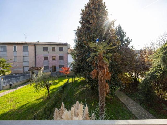 Appartamento in vendita a Caravaggio, Lombardia