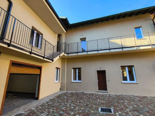 Appartamento in vendita a Caravaggio, Lombardia
