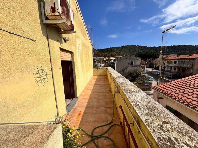 Appartamento in vendita a Rosmarino, Carbonia