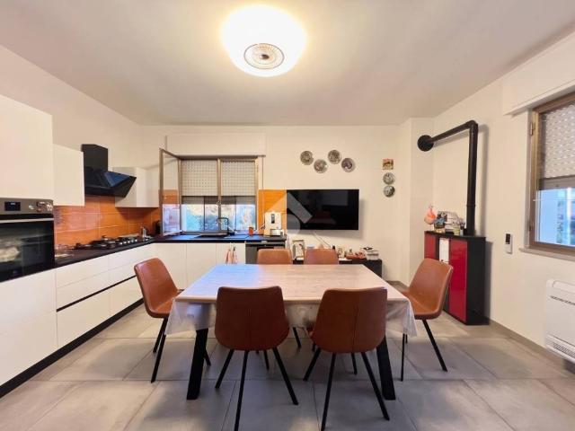 Appartamento in vendita a Medadeddu, Carbonia