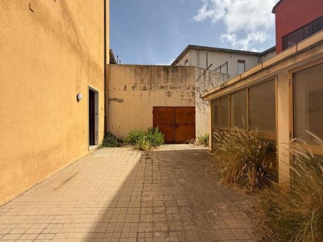 Appartamento in vendita a Carbonia, Sulcis Iglesiente