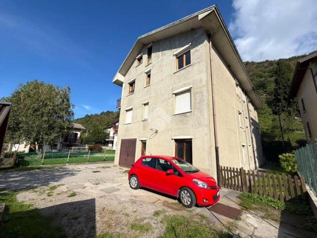 Appartamento in vendita a Boccio, Carenno