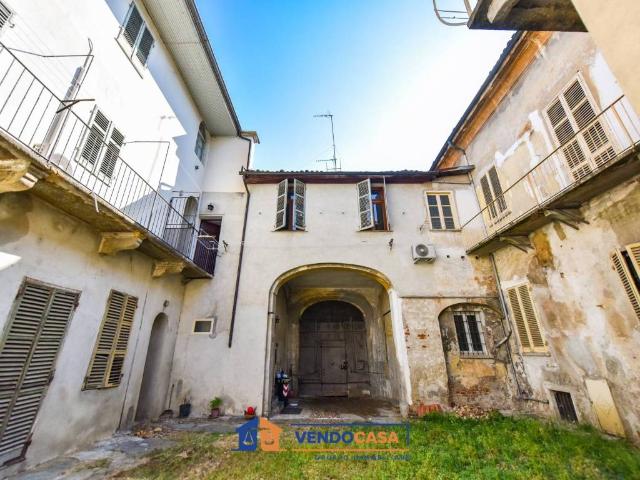 Appartamento in vendita a Carignano, Torino