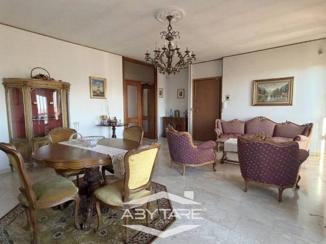 Appartamento in vendita a Carignano, Torino