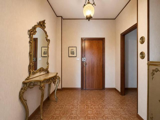 Appartamento in vendita a Carignano, Torino