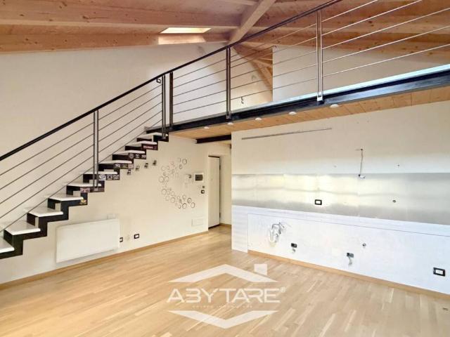 Appartamento in vendita a Carignano, Torino
