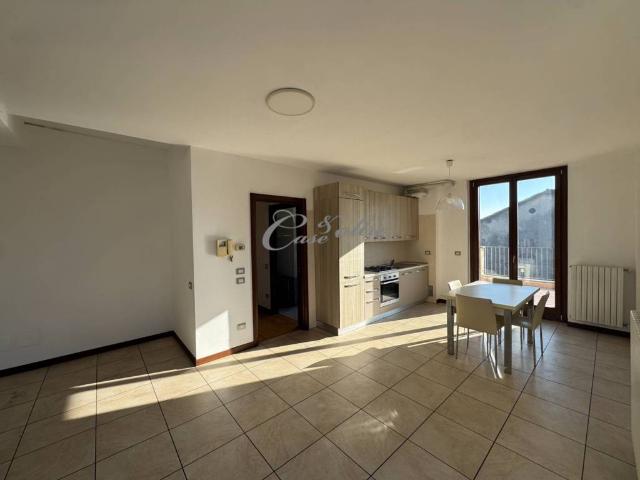 Appartamento in vendita a Carimate, Como