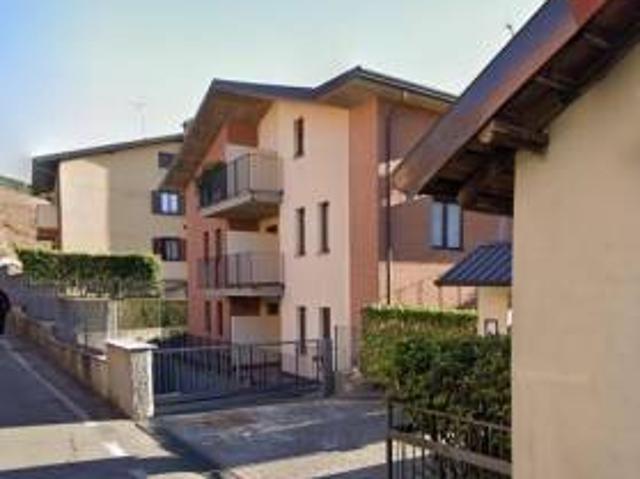 Appartamento in vendita a Carimate, Lombardia