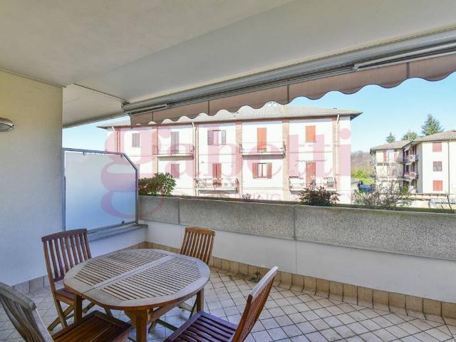 Appartamento in vendita a Carimate, Como