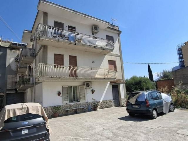 Appartamento in vendita a Carini, Sicilia