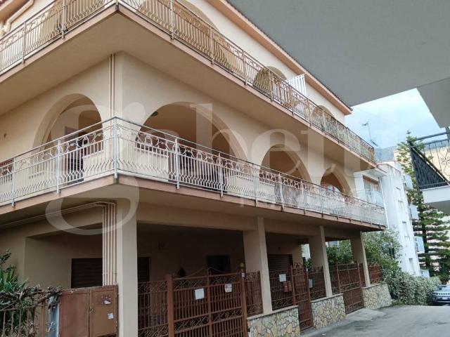 Appartamento in vendita a Carini, Sicilia