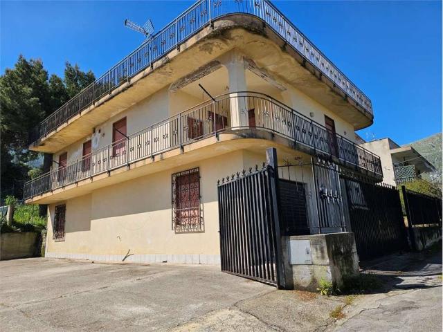 Appartamento in vendita a Carini, Sicilia