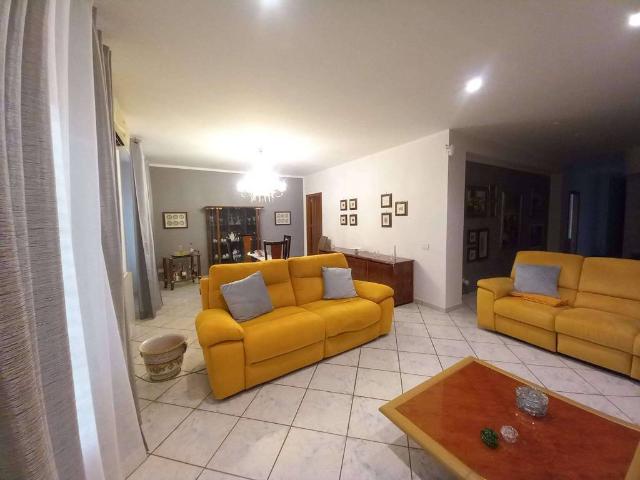 Appartamento in vendita a Carini, Sicilia