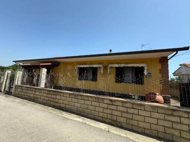 Appartamento in vendita a Carinola, Campania