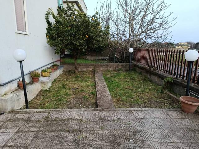 Appartamento in vendita a Carinola, Campania