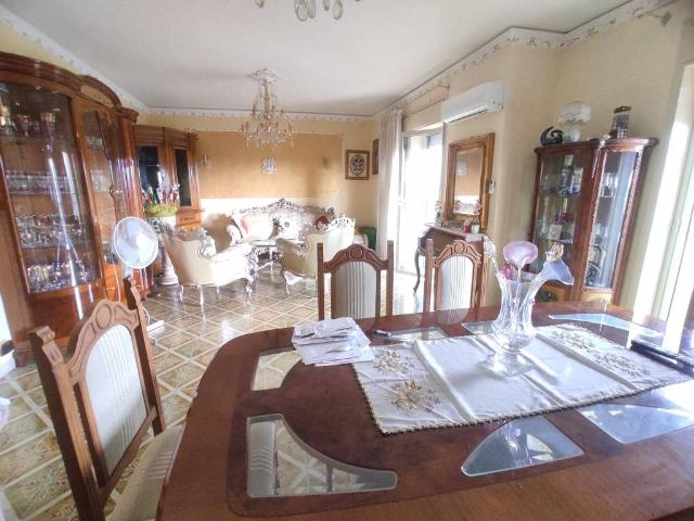 Appartamento in vendita a Carlentini, Sicilia