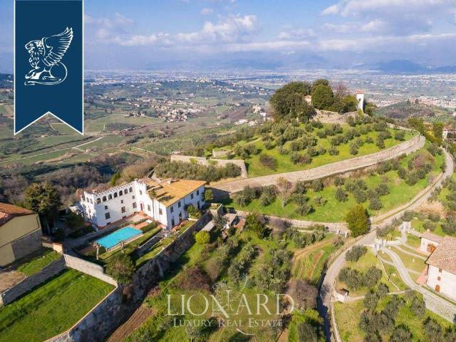 Appartamento in vendita a Carmignano, Toscana