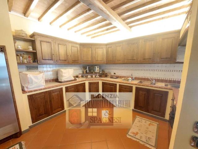 Appartamento in vendita a La Serra, Carmignano