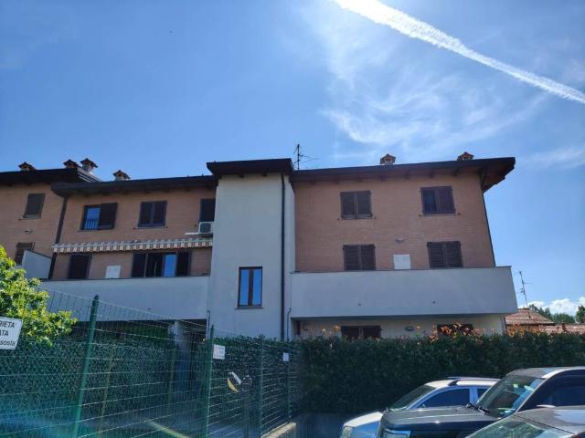 Appartamento in vendita a Carnago, Lombardia