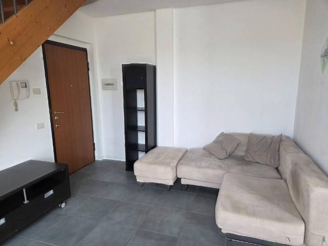 Appartamento in vendita a Rovate, Carnago