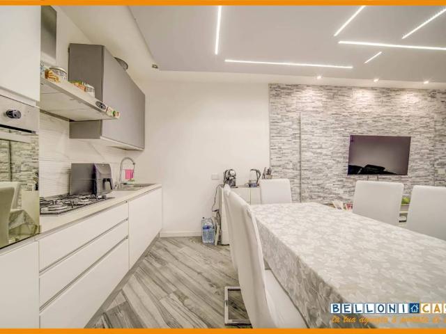 Appartamento in vendita a Carnago, Lombardia