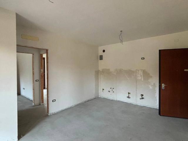 Appartamento in vendita a Carnate, Monza e della Brianza