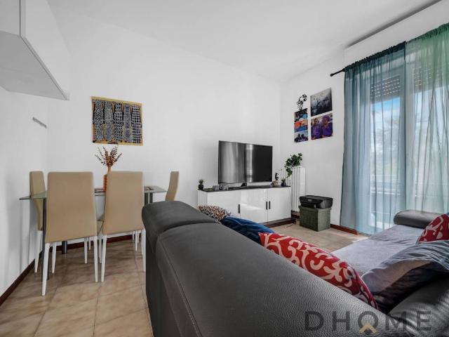 Appartamento in vendita a Carnate, Lombardia
