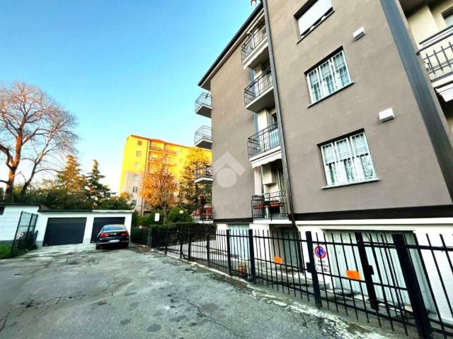 Appartamento in vendita a Carnate, Lombardia