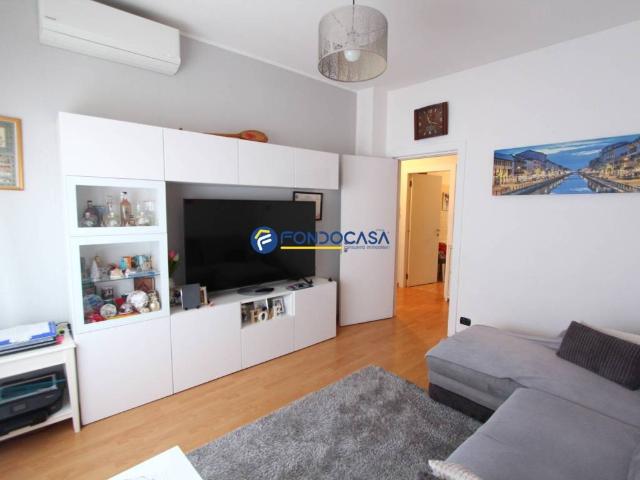 Appartamento in vendita a Carnate, Lombardia