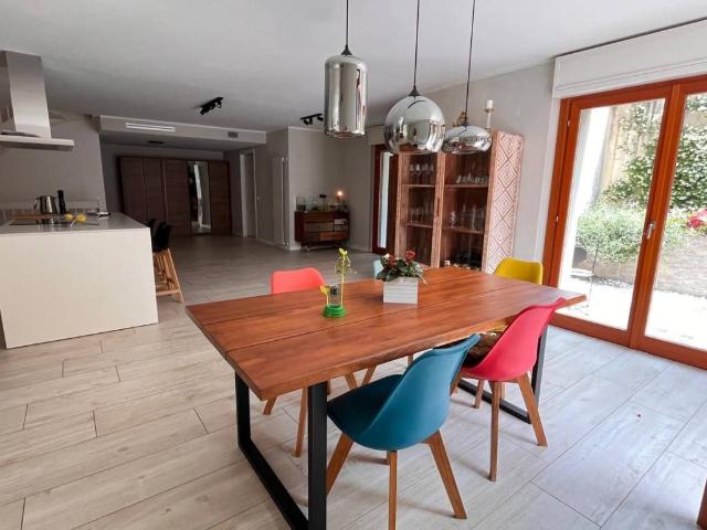 Appartamento in vendita a Carnate, Lombardia