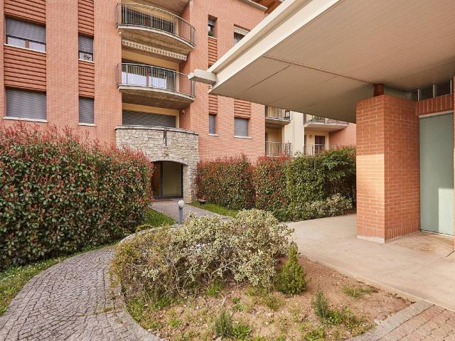 Appartamento in vendita a Carnate, Lombardia