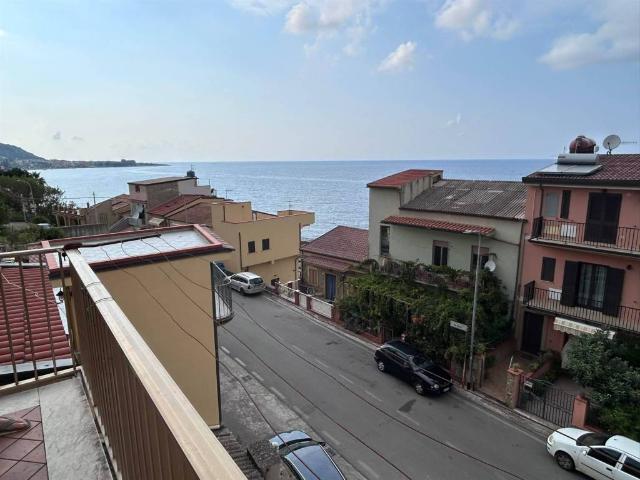 Appartamento in vendita a Caronia, Sicilia