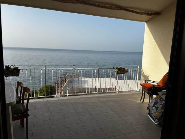 Appartamento in vendita a Petrarossa, Caronia