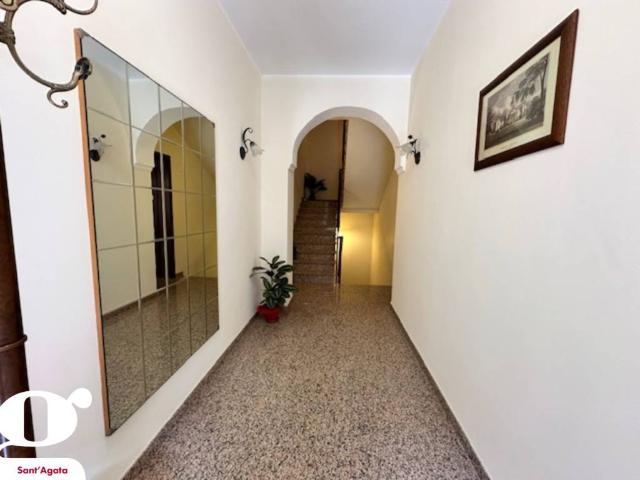 Appartamento in vendita a Caronia, Sicilia