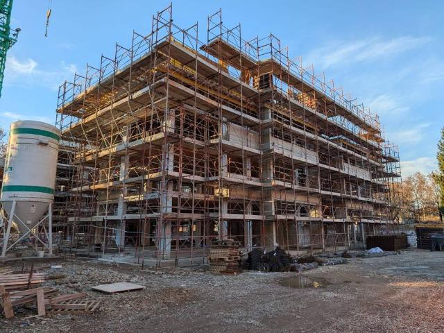 Appartamento in vendita a Cassina Pertusella, Caronno Pertusella