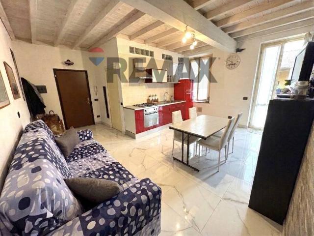 Appartamento in vendita a Cassina Pertusella, Caronno Pertusella