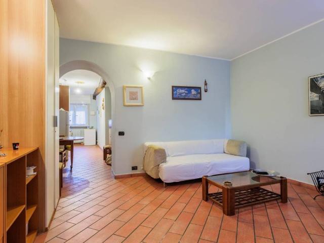 Appartamento in vendita a Caronno Pertusella, Varese