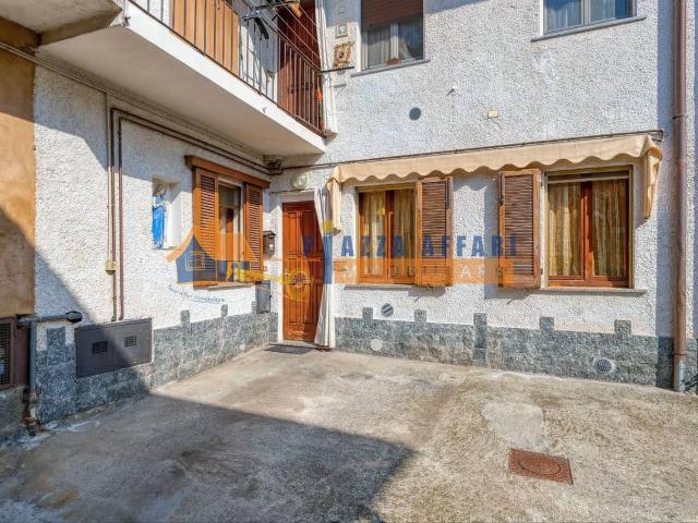 Appartamento in vendita a Travaino, Caronno Varesino
