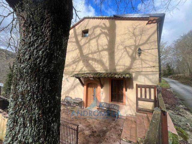 Appartamento in vendita a Carovilli, Molise