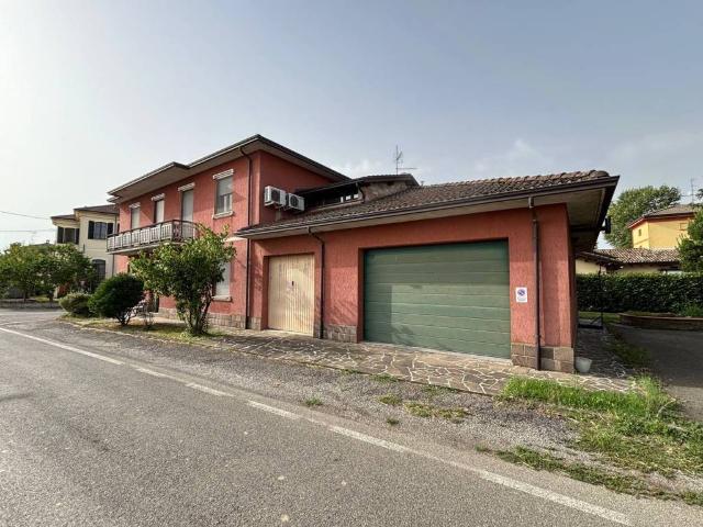 Appartamento in vendita a Carpaneto Piacentino, Reggio Emilia