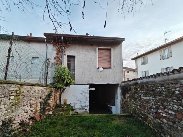 Appartamento in vendita a Cornali, Carpenedolo