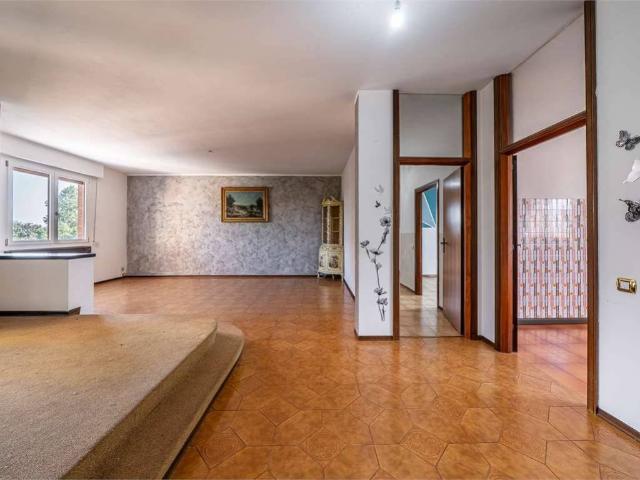 Appartamento in vendita a Carpi, Modena