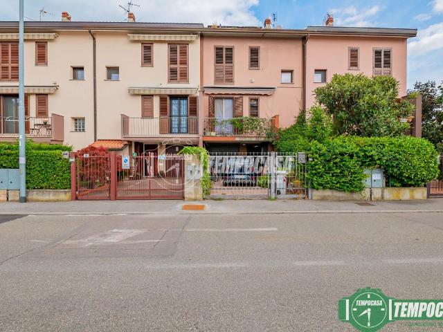 Villa Schiera in vendita a Carpiano, Lombardia