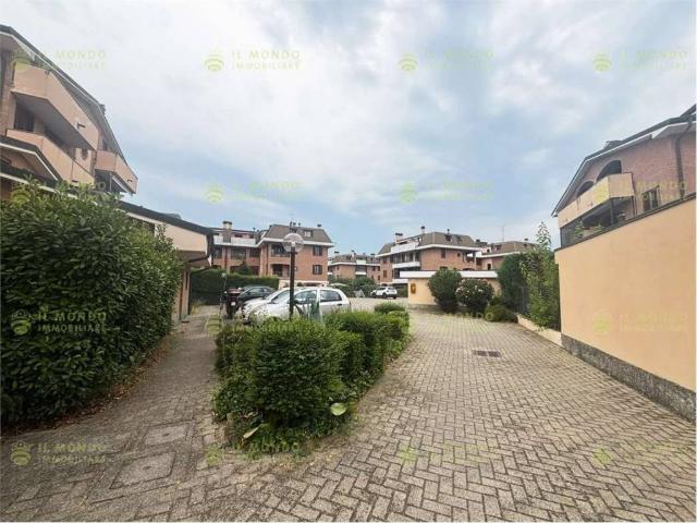 Appartamento in vendita a Carpiano, Lombardia